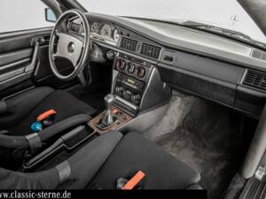 Immagine 14/15 di Mercedes-Benz 190 E 2.3-16 &quot;Schurti&quot; (1984)