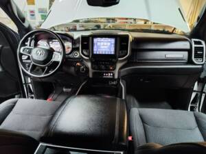 Image 62/62 of Dodge Ram 1500 (2020)