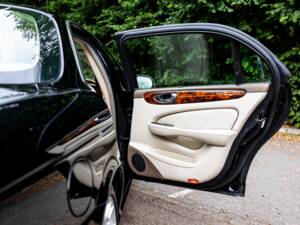 Bild 26/50 von Daimler Super Eight (2008)