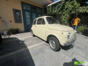 Image 2/10 of FIAT 500 L (1971)