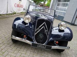 Image 17/20 of Citroën Traction Avant 11 B (1939)