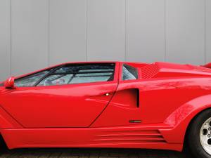 Bild 8/50 von Lamborghini Countach 25th Anniversary (1989)