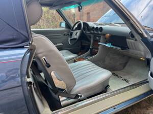 Afbeelding 69/146 van Mercedes-Benz 380 SL (1982)