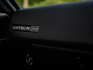 Image 18/35 of Datsun 260 Z (1976)