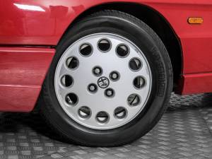 Image 4/50 of Alfa Romeo 2.0 Spider (1992)