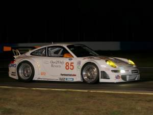 Imagen 25/38 de Porsche 911 GT3 RSR (2007)