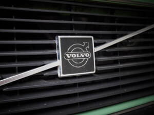Bild 31/98 von Volvo 244 DL (1975)
