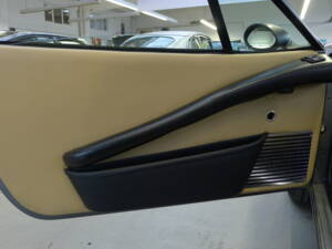 Bild 36/40 von Ferrari 308 GTB (1976)