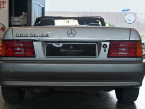 Image 7/14 of Mercedes-Benz 300 SL-24 (1991)