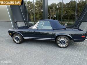 Image 9/11 of Mercedes-Benz 280 SL (1971)