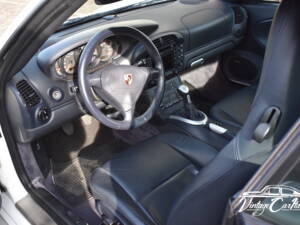 Image 25/66 of Porsche 911 Turbo (2004)
