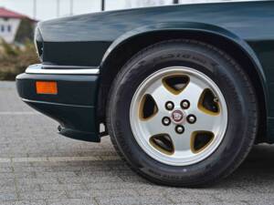 Image 10/55 of Jaguar XJS 6.0 (1994)