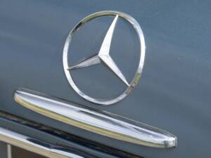 Bild 26/41 von Mercedes-Benz 280 SL (1971)