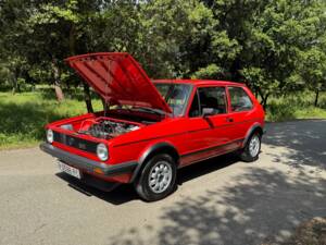 Immagine 6/31 di Volkswagen Golf I GTI 1.6 (1982)