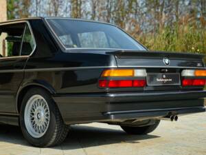 Immagine 29/50 di BMW M 535i (1985)