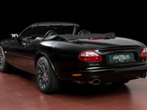 Immagine 3/8 di Jaguar XKR (2000)