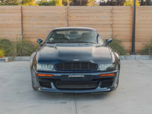 Image 3/67 of Aston Martin V8 Vantage V550 (1996)