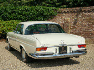 Image 6/50 of Mercedes-Benz 280 SE (1968)