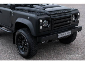 Image 7/28 of Land Rover Defender 90 (1997)