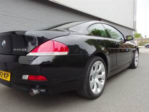 Image 27/97 de BMW 645Ci (2004)