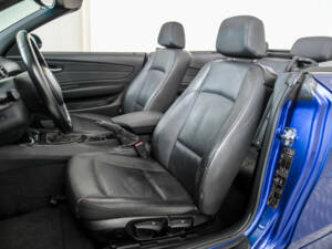 Imagen 28/50 de BMW 120d (2008)