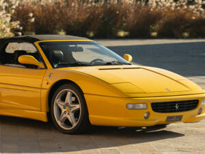 Bild 16/44 von Ferrari F 355 Spider (1998)