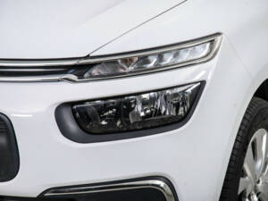 Image 21/50 of Citroën C4 Picasso 1.2 PureTech 130 (2017)