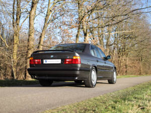 Bild 8/97 von BMW M5 (1989)