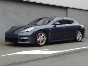 Imagen 1/99 de Porsche Panamera Turbo (2009)