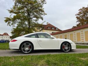 Immagine 9/58 di Porsche 911 Targa 4S (2010)