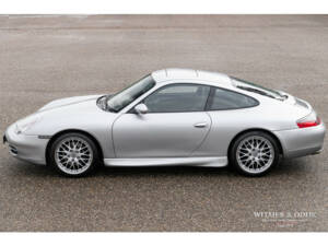 Image 9/28 of Porsche 911 Carrera (2000)