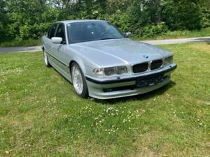 Image 2/29 de BMW 740d (2000)