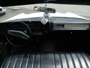 Image 6/41 of Chevrolet Impala Convertible (1971)