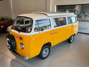 Bild 10/41 von Volkswagen T2b Camper (1981)