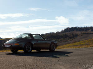 Image 7/79 of Porsche 911 SC 3.0 (1983)