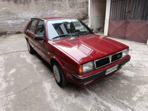 Afbeelding 1/61 van Lancia Delta GT i.e. (1989)