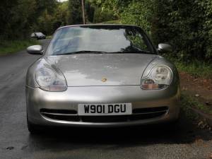 Image 2/20 of Porsche 911 Carrera 4 (2000)