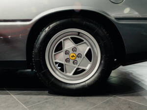 Immagine 10/17 di Ferrari 412 (1988)