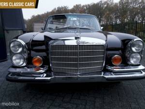 Image 3/14 of Mercedes-Benz 280 SE 3,5 (1970)