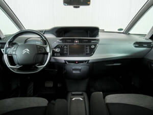 Image 7/50 of Citroën C4 Picasso 1.2 PureTech 130 (2017)