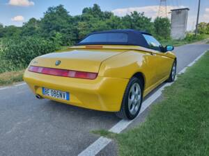 Imagen 3/18 de Alfa Romeo Spider 2.0 Twin Spark (1999)