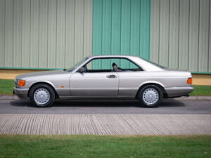 Image 3/31 de Mercedes-Benz 560 SEC (1988)