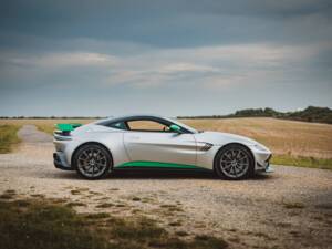 Imagen 4/8 de Aston Martin V8 Vantage AMR (2020)