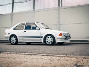 Bild 23/60 von Ford Escort RS 1600 turbo (1985)