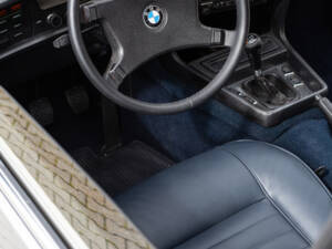 Image 13/36 of BMW 633 CSi (1977)