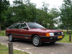 Imagen 2/45 de Audi 100 Avant 2.2 quattro (1986)