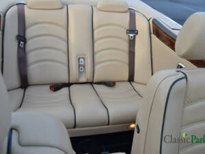 Image 36/50 of Bentley Azure (1997)