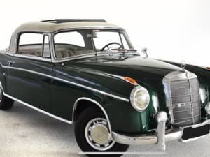 Bild 4/8 von Mercedes-Benz 220 S (1957)