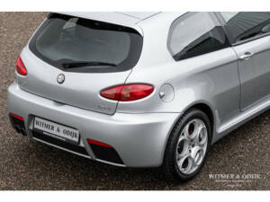 Image 20/31 de Alfa Romeo 147 3.2 GTA (2003)