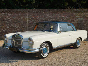 Bild 1/50 von Mercedes-Benz 280 SE (1968)